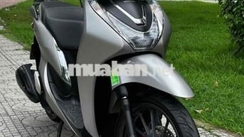 Honda SH Mode Bạc Như mới. bs 93 . chính chủ kí