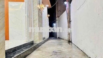 ✅Nhà mới đẹp. Cách mặt tiền 20m. 3pn. Trần Xuân Soạn, Q7.