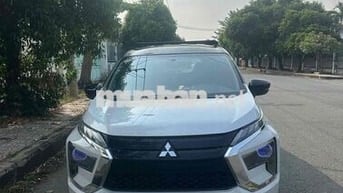 Mitsubishi Xpander 7 chỗ Trắng