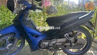 Yamaha Sirius màu Xanh