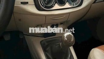 Toyota Innova 2012 Bạc