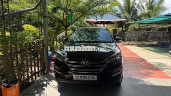 Hyundai Tucson Đen 5 chỗ