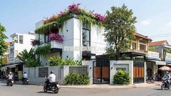 bán villa 2 mat tien mini 8m , đông nam , sát regal victoria