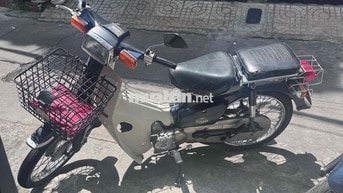 Honda Cub màu Trắng Đã sử dụng
