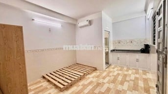 🔥PHÒNG STUDIO NỘI THẤT CƠ BẢN_THANG MÁY_KẾ BÊN CV GIA ĐỊNH