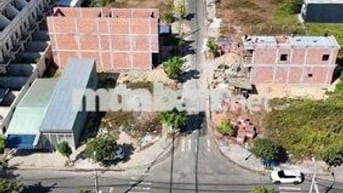 Bán lô Võ Tự hướng Đông Nam view hồ Bàu Tràm chỉ 3 tỷ 550