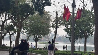 CHO THUÊ NHÀ MẶT PHỐ THUẬN TIỆN KINH DOANH, VỊ TRÍ ĐẸP, VIEW HỒ GƯƠM