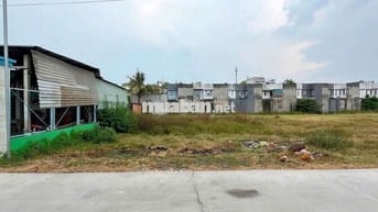 Đất 10 x 41m full thổ. Hẽm ôtô gần ngã 3 Mỹ Hạnh - Giáp Hóc Môn