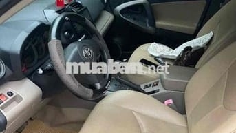 Toyota Rav4 màu Xanh 7 chỗ
