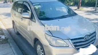 Toyota Innova 2015 Vàng cát