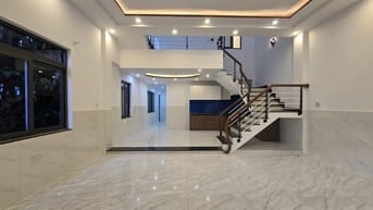 🔥CĂN GÓC  2 tầng VIP sát CHỢ PHONG NAM đường rộng 7m 