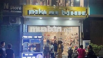 Gần Copmart Phan Xích Long !Mặt Tiền Hoa Cúc Ngang 5m 4 Lầu có vỉa hè