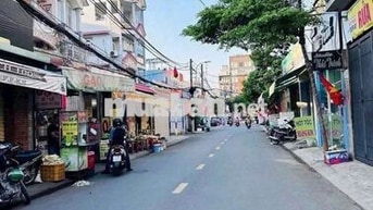 nhà mặt tiền rộng rải dê kinh doanh
