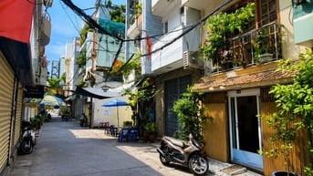 Hẻm Xe Hơi Kỳ Đồng, Trương Định Quận 3 - 74m2 x 2 tầng - chỉ ~80tr/m2