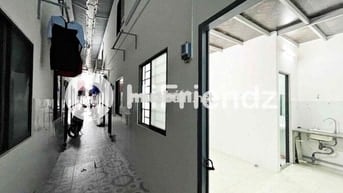 CHO THUÊ PHÒNG DƯỚI TRỆT GIÁ RẺ 1 TRỆT 1 LẦU 2 NHÀ VỆ SINH CỰC RỘNG