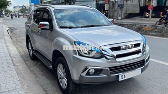 Isuzu Mu-X model 2020 số tự động máy dầu