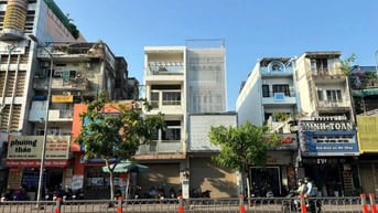 SIÊU PHẨM NGANG 8,2M - 2 MẶT TIỀN ĐỐI DIỆN CÔNG VIÊN LÝ THÁI TỔ Q.10
