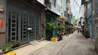 GIẢM SÂU - GẦN NGAY LÊ ĐẠI HÀNH, GIÁP LỮ GIA QUẬN 11, HẺM 5M 50M2