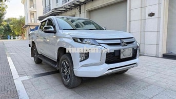 Mitsubishi Triton AT 2022