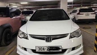 Honda Civic Gen 8 Trắng