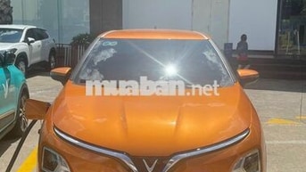 Xe điện VinFast 2023 màu Cam