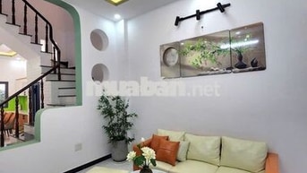CẦN BÁN LẠI CĂN NHÀ 3 TẦNG DTSD 240M2 FULL NỘI THẤT CAO CẤP