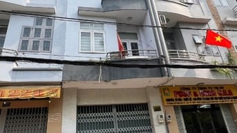 Nhà đường 320 Bông Sao F5Q8 view công viên: 4m x16m, trệt, 2 lầu, 1st 