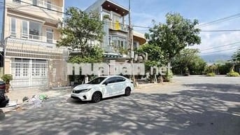 Chính chủ cần bán nhà 3 tầng đường 10m5 Sơn Trà, nhà Dương Văn Nga