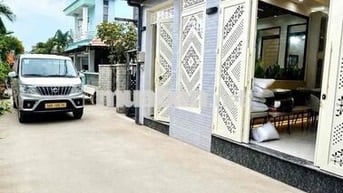Nhà vườn góc 2 mặt thoáng mát Huỳnh Tấn Phát mới xây , full nội thất c
