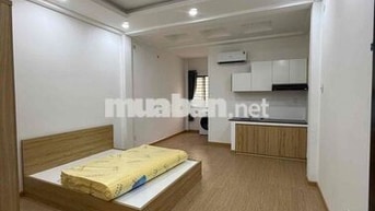 CĂN HỘ NGAY CHỢ HẠNH THÔNG TÂY, HẺM 8M, 32M², FULL TIỆN NGHI, 5.5TR