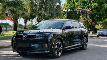 VF9 Plus 2025 - Đen - 1v7km - trần thép 7 ghế