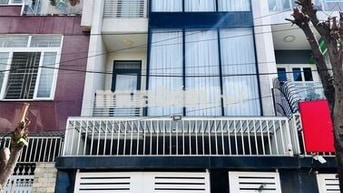 NHÀ ĐƯỜNG NGUYỄN TRỌNG TUYỂN DIỆN TÍCH: 8X20M TRỆT 2 LẦU CHO THUÊ