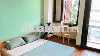Phòng gần chợ Bà Chiểu có ban công, WC riêng, có bếp