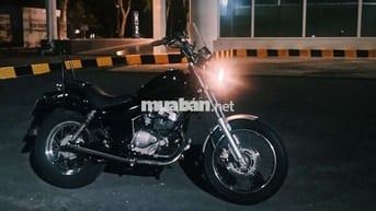 Husky 150cc màu Đen