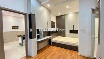 Bán nhà hẻm xe hơi[Cách mạng tháng 8],[Tân Bình],[5 X 10]m, giá tốt.