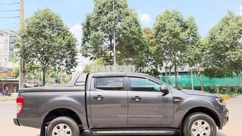 Ford Ranger XLS Tự động Xám