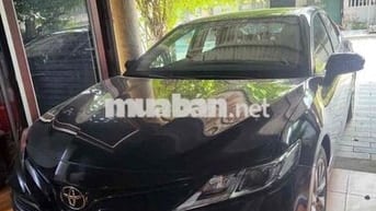 Toyota Camry 2021 2.0GP Đen 60.500 km