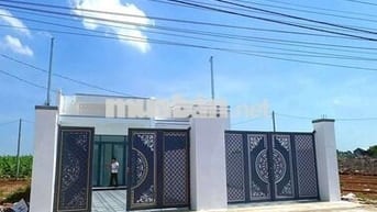 nhà 3 phòng ngủ dt 5x32,5mv có thổ cư giá 1ty,390