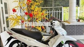 Future Led 2022 Trắng