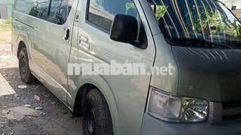 Toyota 16 chỗ Xám