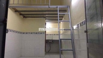CHO THUÊ PHÒNG TRỐNG CÓ GÁC RỘNG RÃI GIÁ RẺ GẦN CÔNG VIÊN ĐẦM SEN