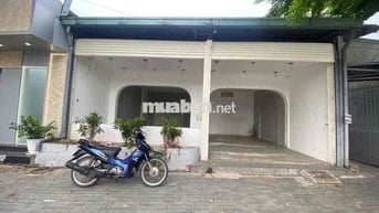 Cho thuê mặt bằng ngang 8m ngay trung tâm Phú Lợi, Chợ Đình