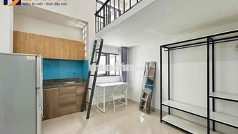 Phòng Rẻ Giá Tốt Gác Cao - Thang Máy Hầm Xe - Ngay Đại học Văn Hiến