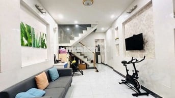NHÀ BÁN 2 MẶT THÔNG THOÁNG _51M 2 TẦNG_LINH TÂY_THỦ ĐỨC_PHẠM VĂN ĐỒNG