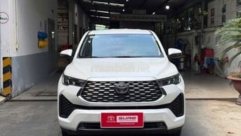 Innova Cross 2.0V 2025 - 15.922 km - Còn Giảm Lộc