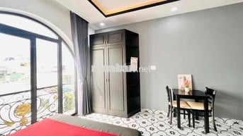 Cho Thuê Căn Hộ Dịch Vụ Ngay Ngã Tư Bốn Xã