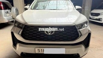 Toyota Innova Cross 2025 2.0V 10.000 km Trắng