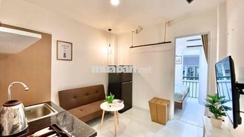 Cho thuê căn hộ 1PN Ban Công-Thang máy-Hầm xe- Ngay chợ Bến Thành Q1
