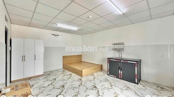 1 PHÒNG NGỦ SIÊU RỘNG 50m2 MỚI XÂY CHƯA QUA SỬ DỤNG NGAY EMART