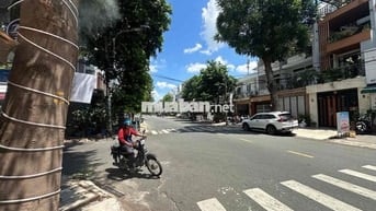 mặt Bằng Kinh Doanh Cho Ngủ Lại Ngay Nhà Thờ Phao Lô -Tên Lửa